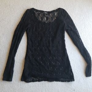 Lace fitted top- long sleeves